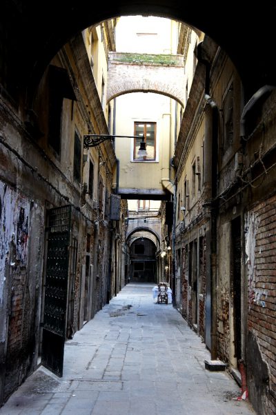 LASCIARE