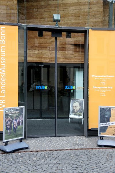 Eingang zum Rheinischen Landesmuseum