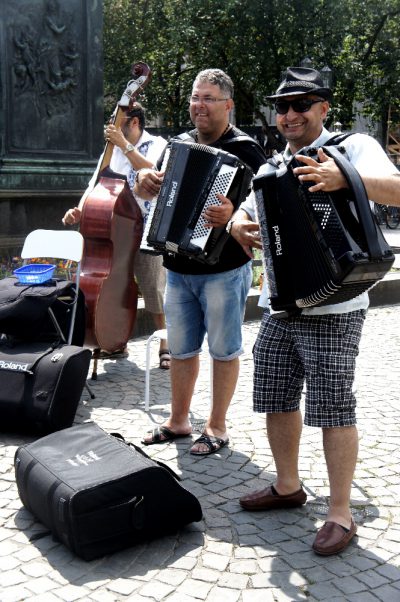 The happy life players