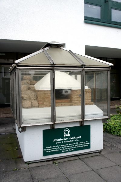 Der römische Backofen